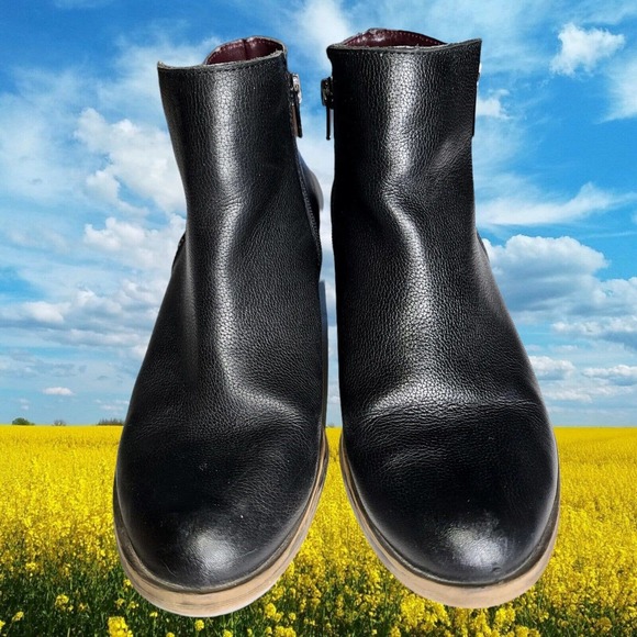 Kensie Ghita Black Pebbled Leather Dual Zip Up Booties Boots Women's Sz 8M - Picture 2 of 8